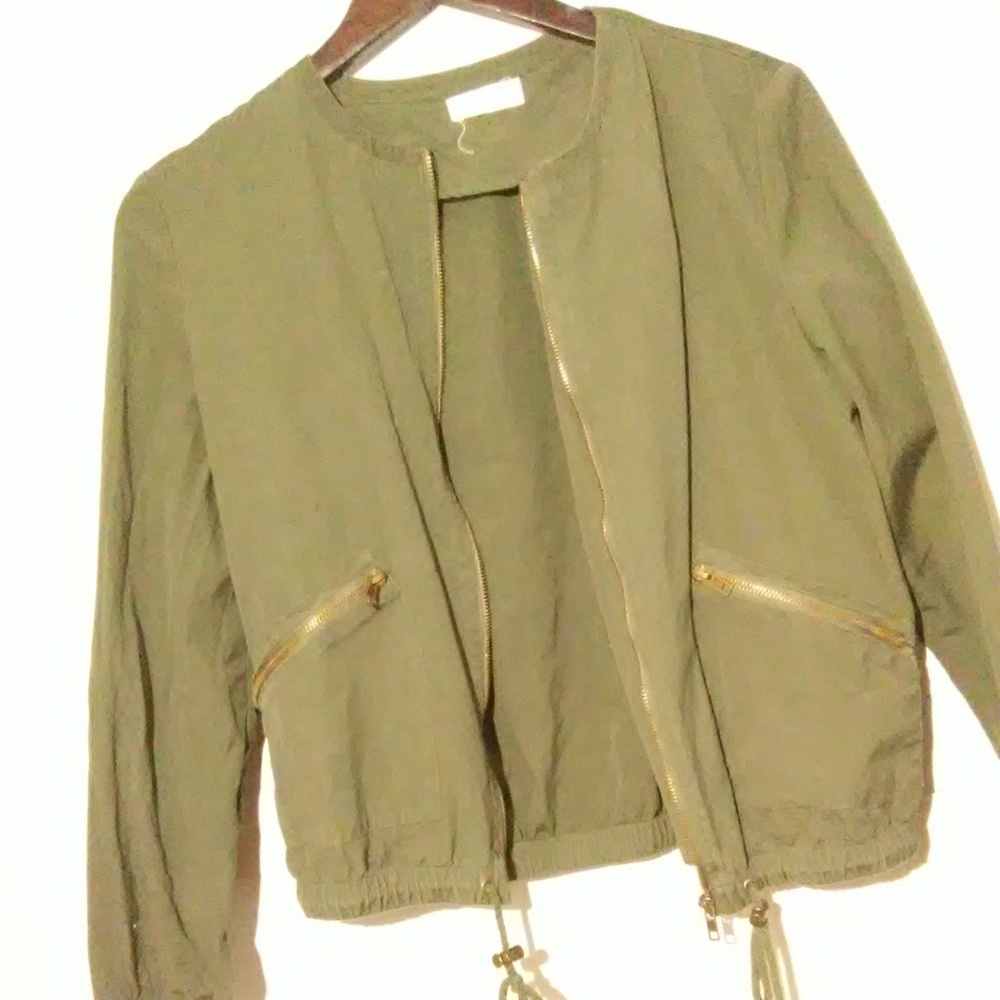 Jackets - Picture 4 of 4